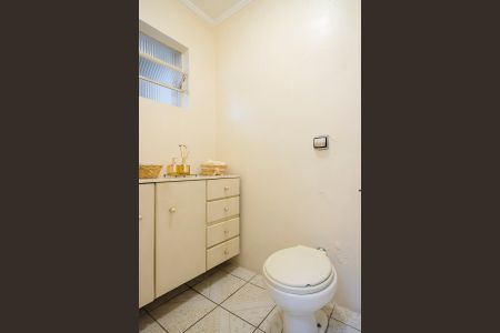 Casa para alugar com 200m², 2 quartos e 1 vagaLavabo