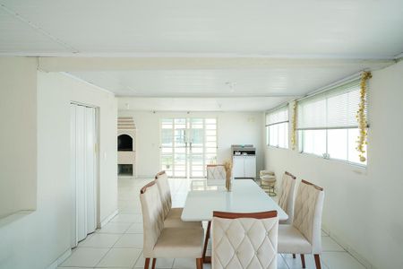 Casa para alugar com 200m², 2 quartos e 1 vagaVaranda