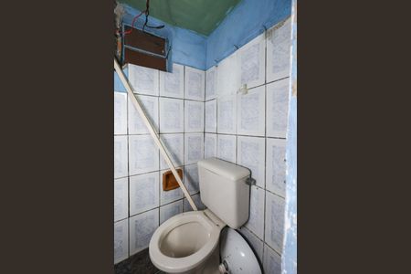 Banheiro de casa para alugar com 1 quarto, 28m² em Jardim Sao Salvador, Taboão da Serra