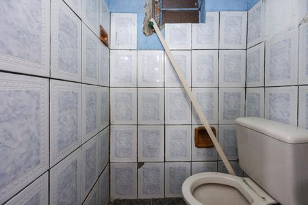 Banheiro de casa para alugar com 1 quarto, 28m² em Jardim Sao Salvador, Taboão da Serra