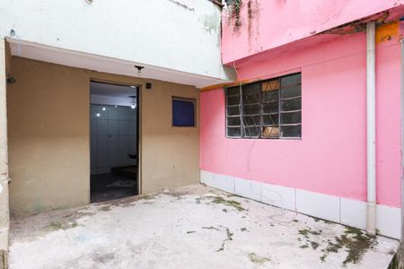 Área externa de casa para alugar com 1 quarto, 28m² em Jardim Sao Salvador, Taboão da Serra