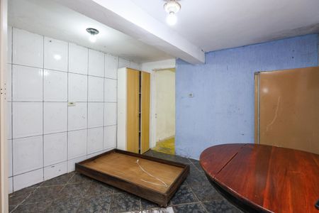 Cozinha de casa para alugar com 1 quarto, 28m² em Jardim Sao Salvador, Taboão da Serra