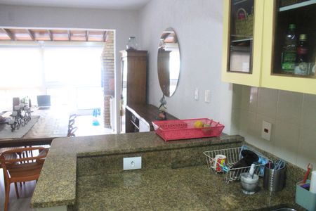 Casa à venda com 299m², 3 quartos e 4 vagasCozinha