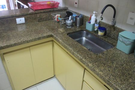 Casa à venda com 299m², 3 quartos e 4 vagasCozinha