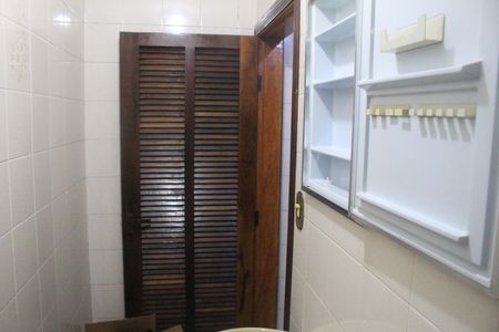 Casa à venda com 299m², 3 quartos e 4 vagasBanheiro 1