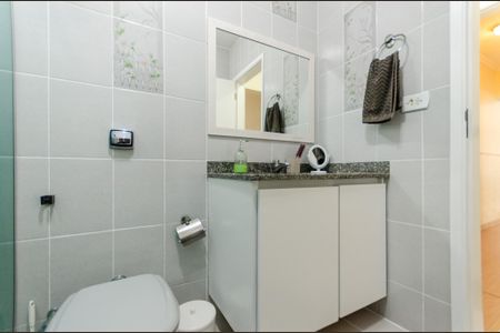 Casa à venda com 230m², 3 quartos e 4 vagas Casa à venda com 230m², 3 quartos e 4 vagasSuíte 1 - Banheiro