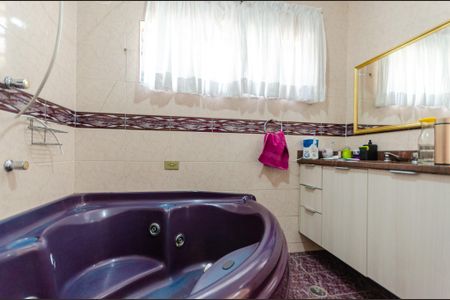 Casa à venda com 230m², 3 quartos e 4 vagas Casa à venda com 230m², 3 quartos e 4 vagasSuíte 2 - Banheiro