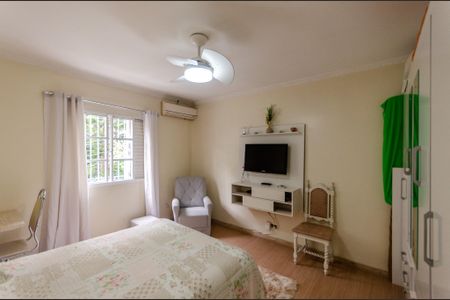 Casa à venda com 230m², 3 quartos e 4 vagas Casa à venda com 230m², 3 quartos e 4 vagasSuíte 1