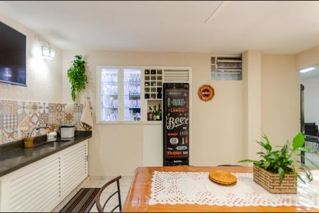 Casa à venda com 230m², 3 quartos e 4 vagas Casa à venda com 230m², 3 quartos e 4 vagasChurrasqueira