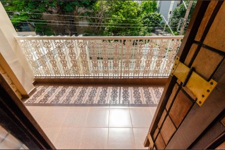 Casa à venda com 230m², 3 quartos e 4 vagas Casa à venda com 230m², 3 quartos e 4 vagasSuíte 2 - Sacada