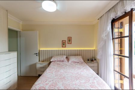 Casa à venda com 230m², 3 quartos e 4 vagas Casa à venda com 230m², 3 quartos e 4 vagasSuíte 2