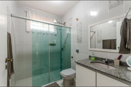 Casa à venda com 230m², 3 quartos e 4 vagas Casa à venda com 230m², 3 quartos e 4 vagasSuíte 1 - Banheiro