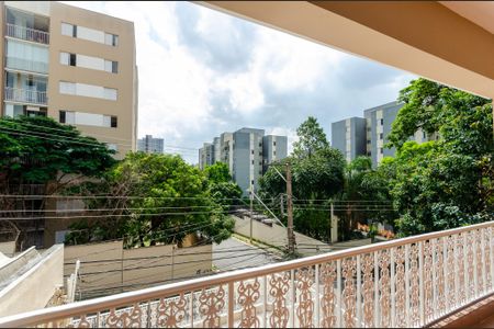 Casa à venda com 230m², 3 quartos e 4 vagas Casa à venda com 230m², 3 quartos e 4 vagasSuíte 2 - Sacada