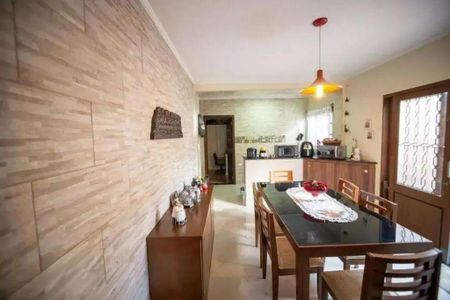 Casa à venda com 3 quartos, 84m² em Vila Tiradentes, São Paulo