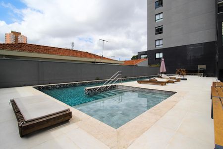 Studio para alugar com 26m², 1 quarto e sem vaga Studio para alugar com 26m², 1 quarto e sem vagaÁrea comum - Piscina