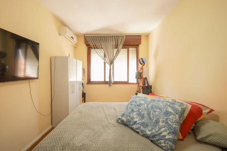 Quarto  de apartamento à venda com 1 quarto, 25m² em Vila Ipiranga, Porto Alegre