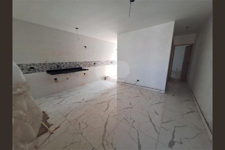 Apartamento à venda com 2 quartos, 37m² em Vila Nivi, São Paulo