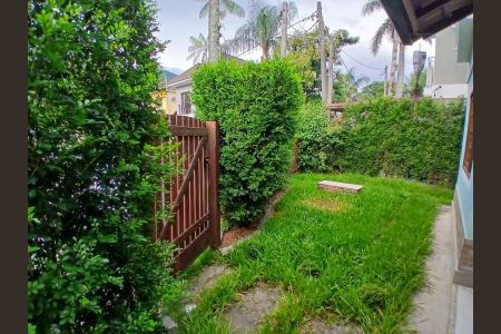 Casa de condomínio à venda com 107m², 3 quartos e 1 vaga