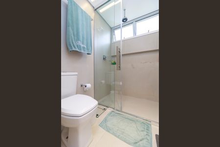 Apartamento à venda com 135m², 3 quartos e 3 vagasSuíte - Banheiro