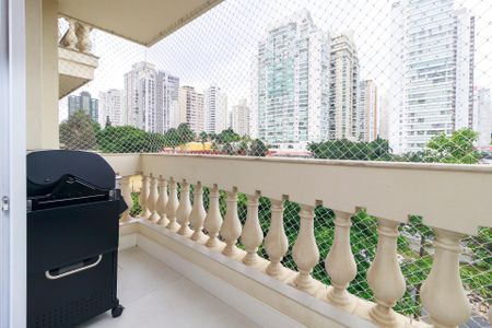 Apartamento à venda com 135m², 3 quartos e 3 vagasSala - Varanda