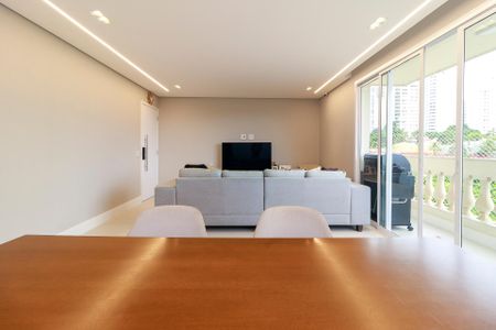 Apartamento à venda com 135m², 3 quartos e 3 vagasSala