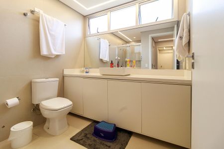 Apartamento à venda com 135m², 3 quartos e 3 vagasBanheiro 2