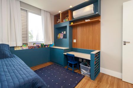 Apartamento à venda com 135m², 3 quartos e 3 vagasQuarto 2