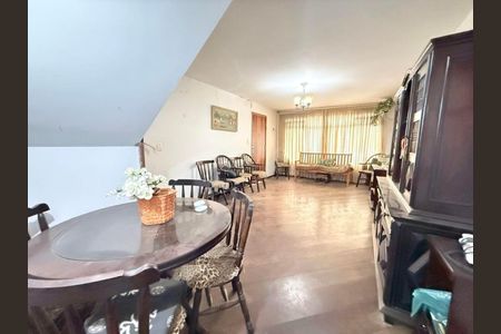 Casa à venda com 3 quartos, 125m² em Vila Anglo Brasileira, São Paulo