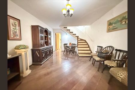 Casa à venda com 125m², 3 quartos e 1 vaga