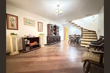 Casa à venda com 3 quartos, 125m² em Vila Anglo Brasileira, São Paulo