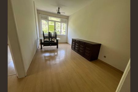 Apartamento à venda com 66m², 1 quarto e 1 vaga