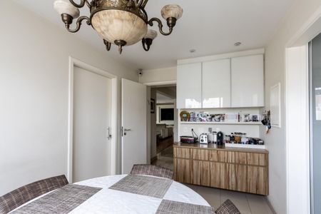 Apartamento à venda com 206m², 3 quartos e 4 vagas Apartamento à venda com 206m², 3 quartos e 4 vagasCopa