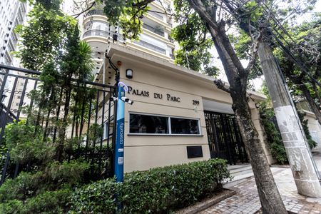 Apartamento à venda com 206m², 3 quartos e 4 vagas Apartamento à venda com 206m², 3 quartos e 4 vagasFachada do Condomínio