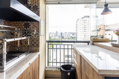 Apartamento à venda com 206m², 3 quartos e 4 vagas Apartamento à venda com 206m², 3 quartos e 4 vagasVaranda