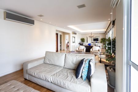 Apartamento à venda com 206m², 3 quartos e 4 vagas Apartamento à venda com 206m², 3 quartos e 4 vagasSala