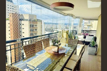 Apartamento à venda com 206m², 3 quartos e 4 vagas