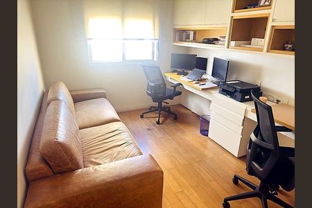 Apartamento à venda com 206m², 3 quartos e 4 vagas