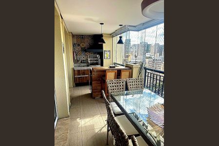 Apartamento à venda com 206m², 3 quartos e 4 vagas