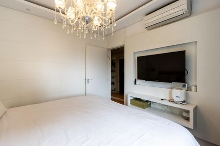 Apartamento à venda com 206m², 3 quartos e 4 vagas Apartamento à venda com 206m², 3 quartos e 4 vagasQuarto 1 - Suite Master