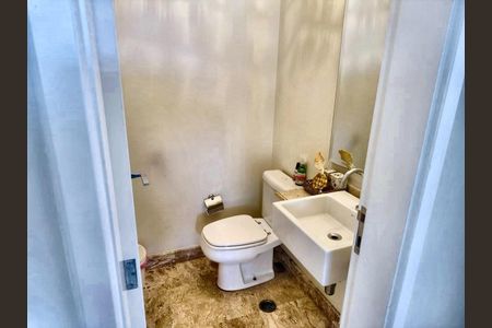 Apartamento à venda com 206m², 3 quartos e 4 vagas