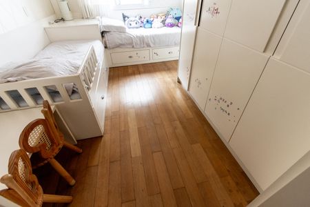 Apartamento à venda com 206m², 3 quartos e 4 vagas Apartamento à venda com 206m², 3 quartos e 4 vagasQuarto 2 - Suite