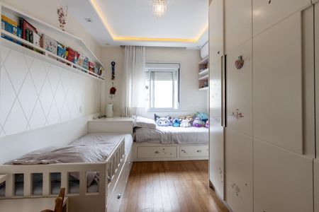 Apartamento à venda com 206m², 3 quartos e 4 vagas Apartamento à venda com 206m², 3 quartos e 4 vagasQuarto 2 - Suite