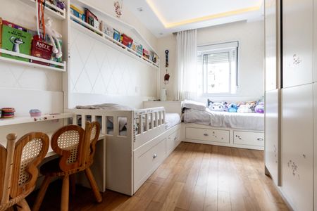 Apartamento à venda com 206m², 3 quartos e 4 vagas Apartamento à venda com 206m², 3 quartos e 4 vagasQuarto 2 - Suite