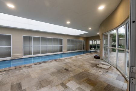 Apartamento à venda com 206m², 3 quartos e 4 vagas Apartamento à venda com 206m², 3 quartos e 4 vagasPiscina