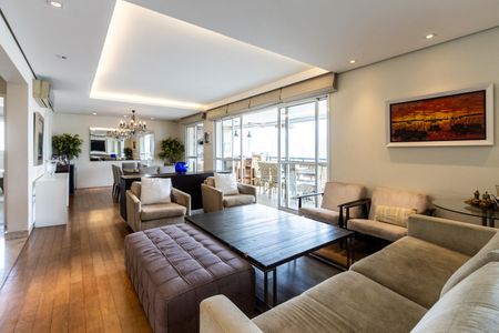 Apartamento à venda com 206m², 3 quartos e 4 vagas Apartamento à venda com 206m², 3 quartos e 4 vagasSala