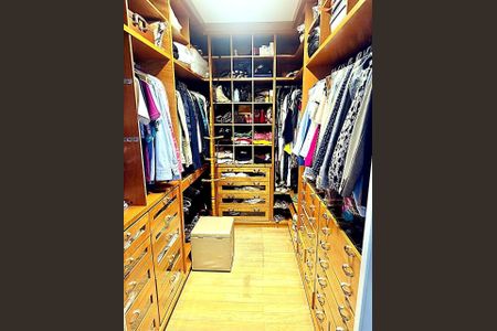 Apartamento à venda com 206m², 3 quartos e 4 vagas