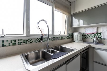 Apartamento à venda com 206m², 3 quartos e 4 vagas Apartamento à venda com 206m², 3 quartos e 4 vagasCozinha