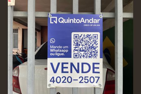 Casa à venda com 186m², 4 quartos e 3 vagas Casa à venda com 186m², 4 quartos e 3 vagasPlaca ZNHJ-131