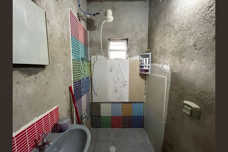 Casa à venda com 186m², 4 quartos e 3 vagas Casa à venda com 186m², 4 quartos e 3 vagasBanheiro 1 da casa 1