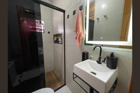 Casa à venda com 186m², 4 quartos e 3 vagas Casa à venda com 186m², 4 quartos e 3 vagasBanheiro 2 da casa 1